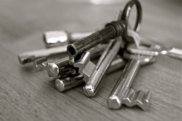 metal keys