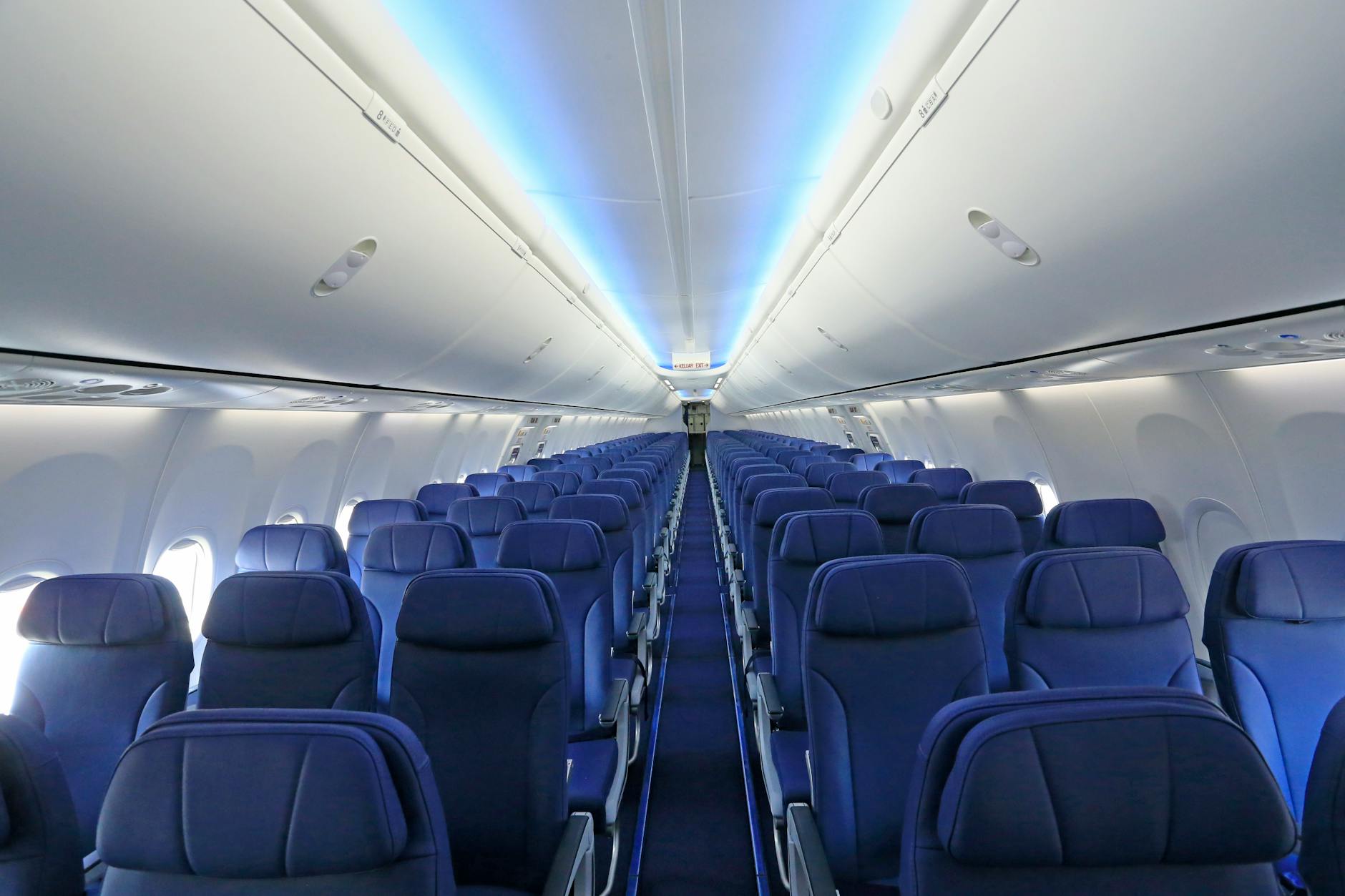 empty seats on airplane